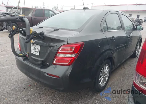 2017 Chevrolet Sonic Lt Auto z USA, uszkodzony, nr VIN 1G1JD5SB4H4102872